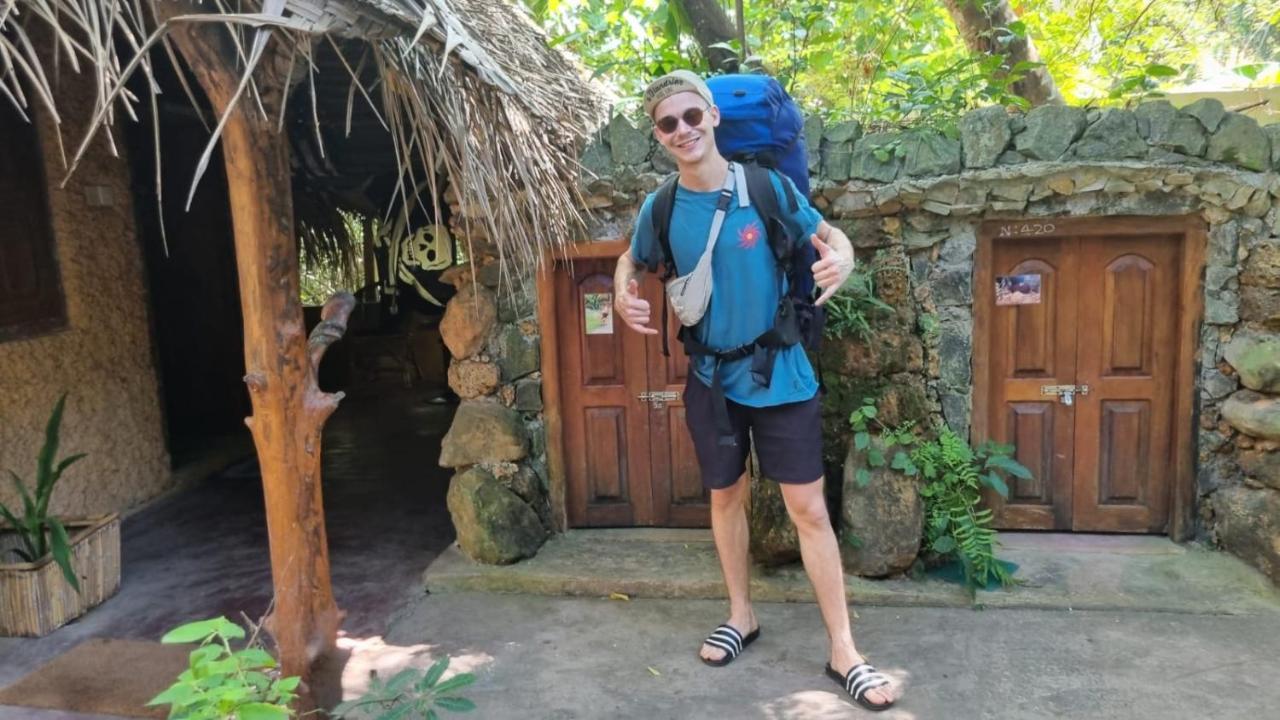 Auberge de jeunesse Chill Nasa à Bentota Extérieur photo