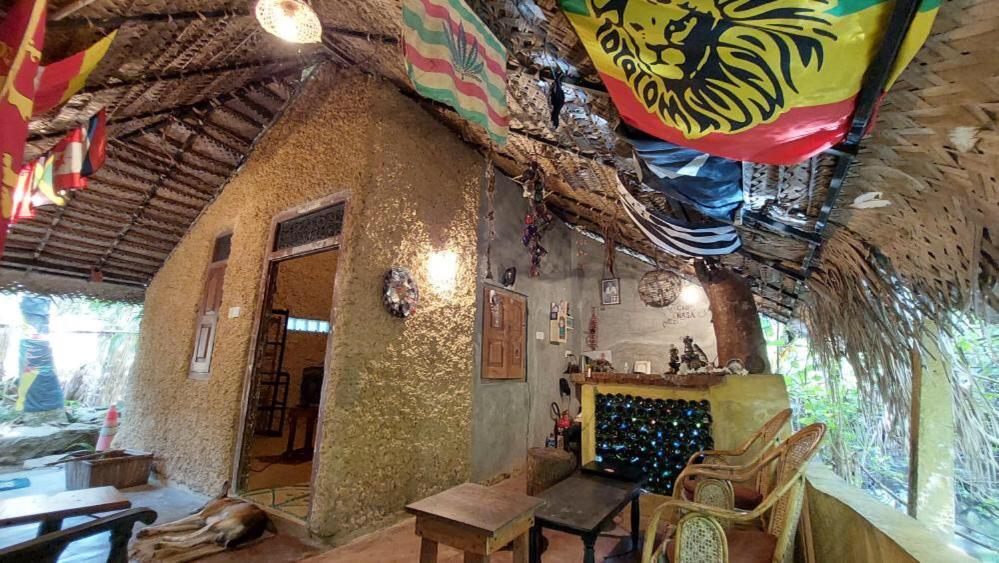 Auberge de jeunesse Chill Nasa à Bentota Extérieur photo